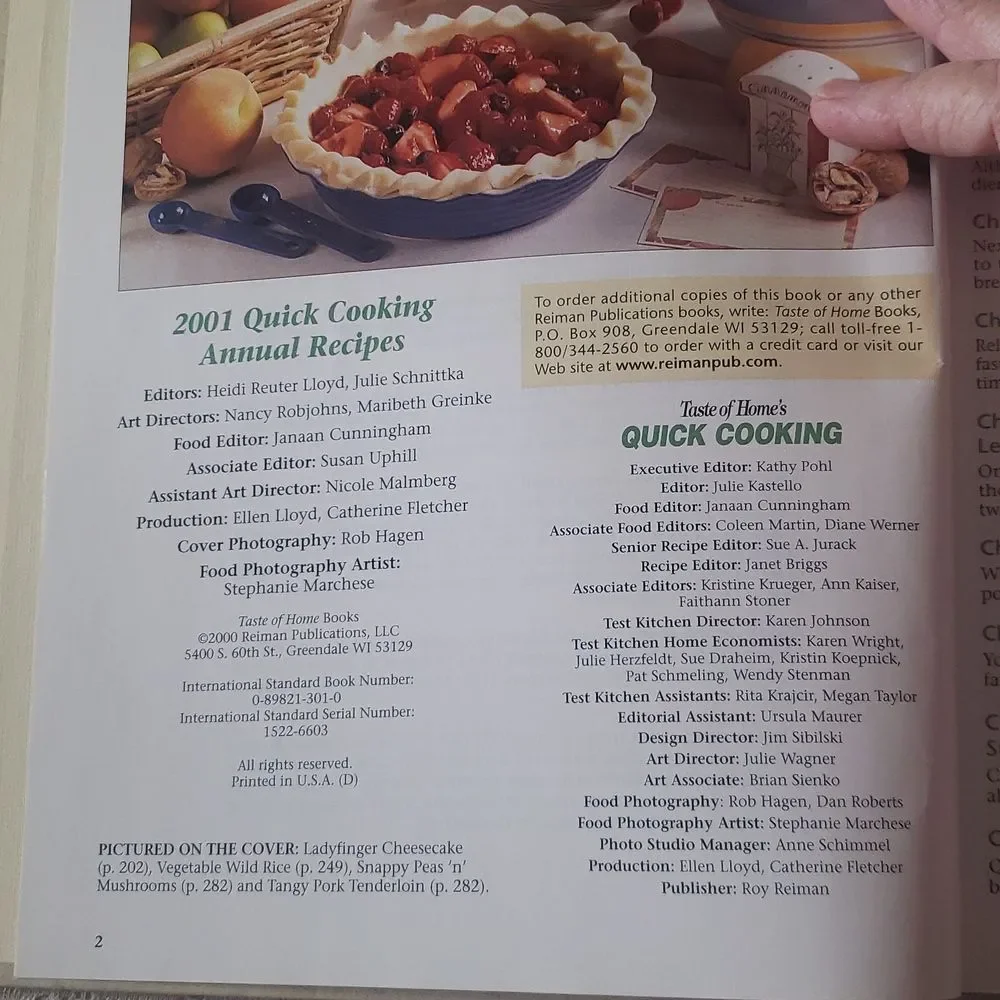 Taste of Home's 2001 Quick Cooking Annual Recipes Cookbook